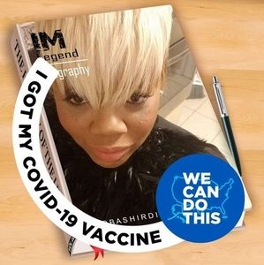 Meet your Posher, Angela